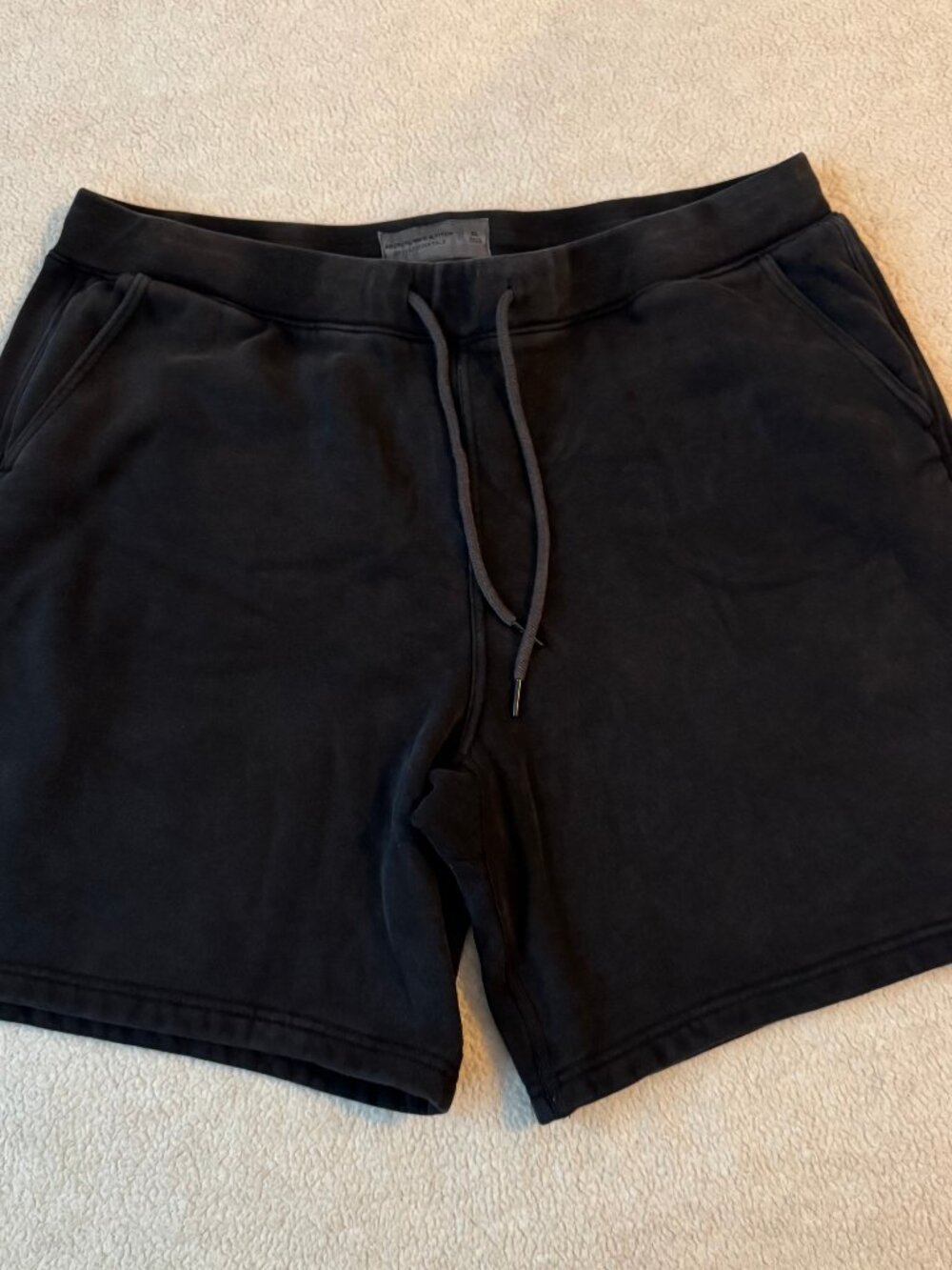 Abercrombie Baggy Essential Short - Faded Black - Size XL